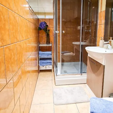 公寓 Ohtu Poik 2 Center Basement 派尔努