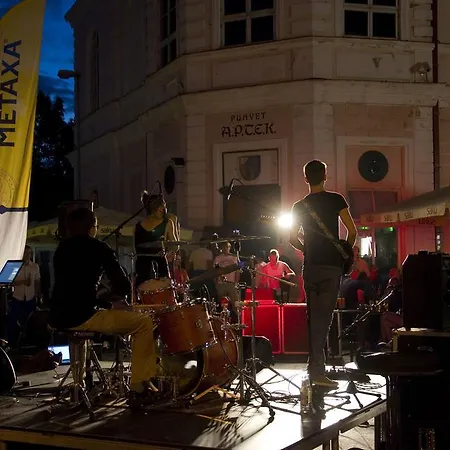 Ohtu Poik 2 Center Basement * Pärnu